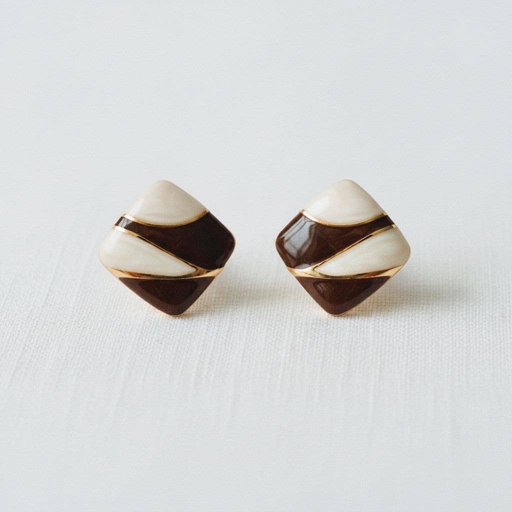 Geometric Drop Earrings with Chic Design