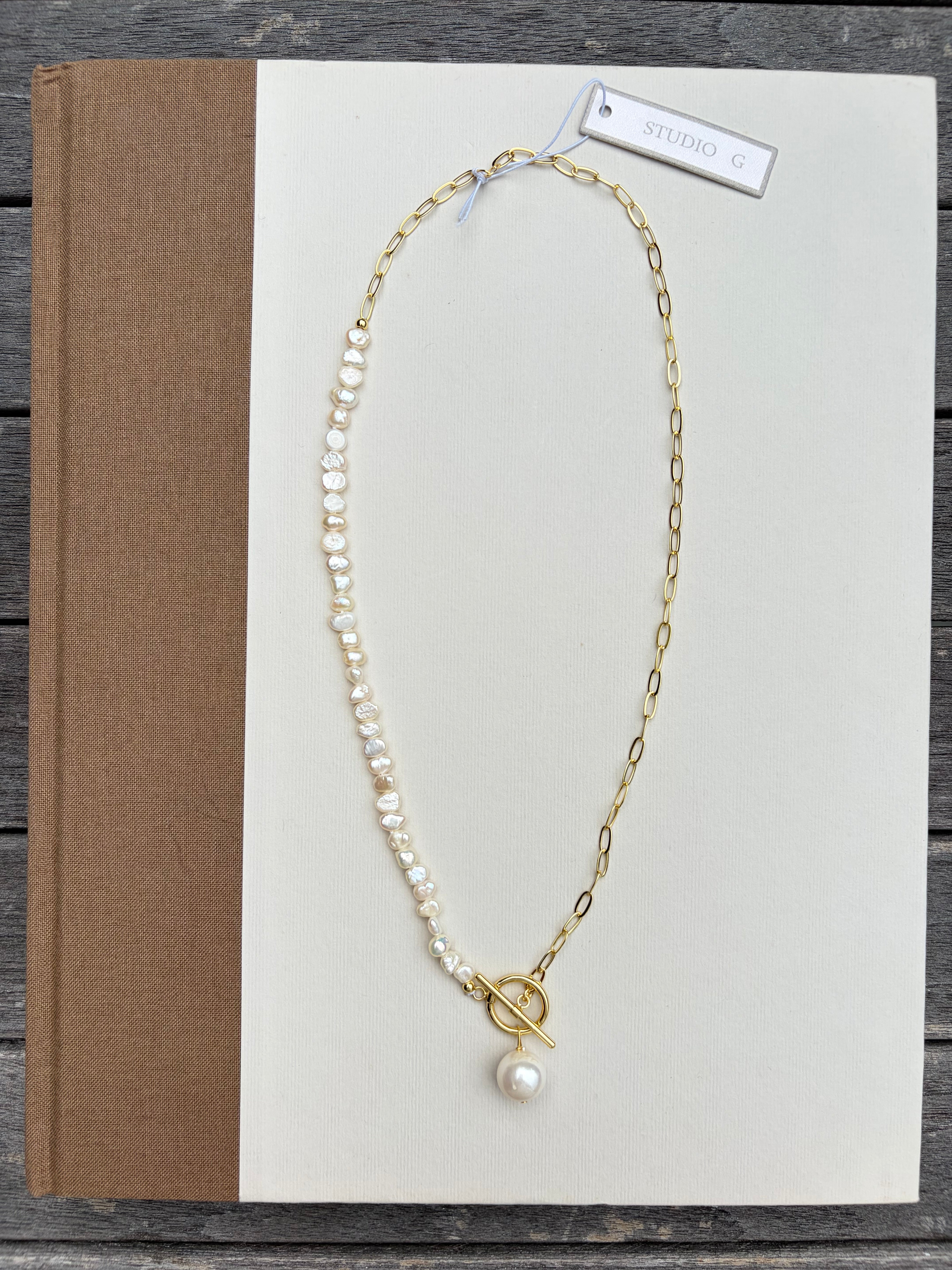 Freshwater Pearl Toggle Necklace