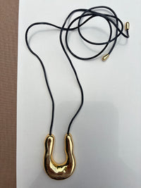 Sable Western Necklace