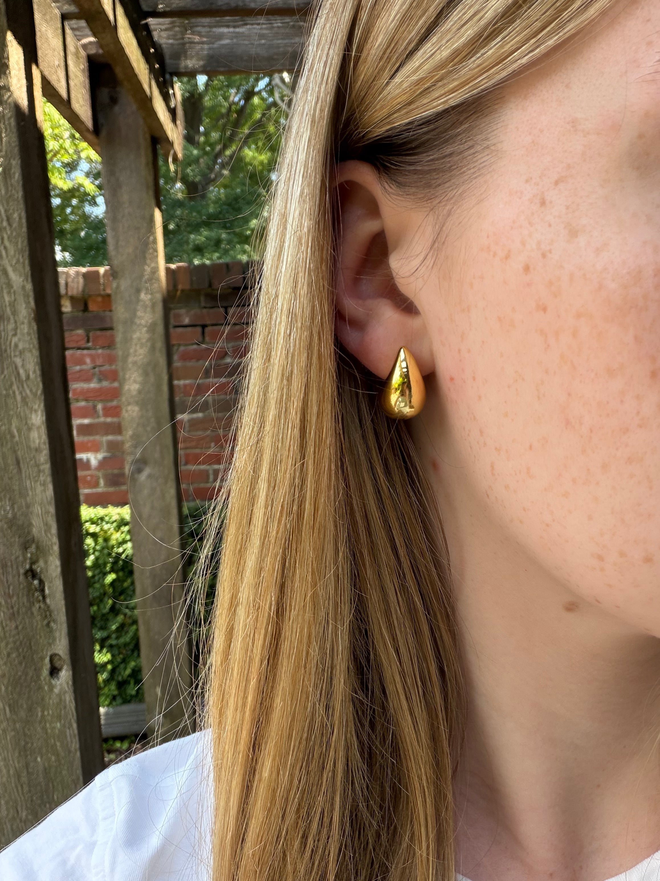 Gold Teardrop Earring