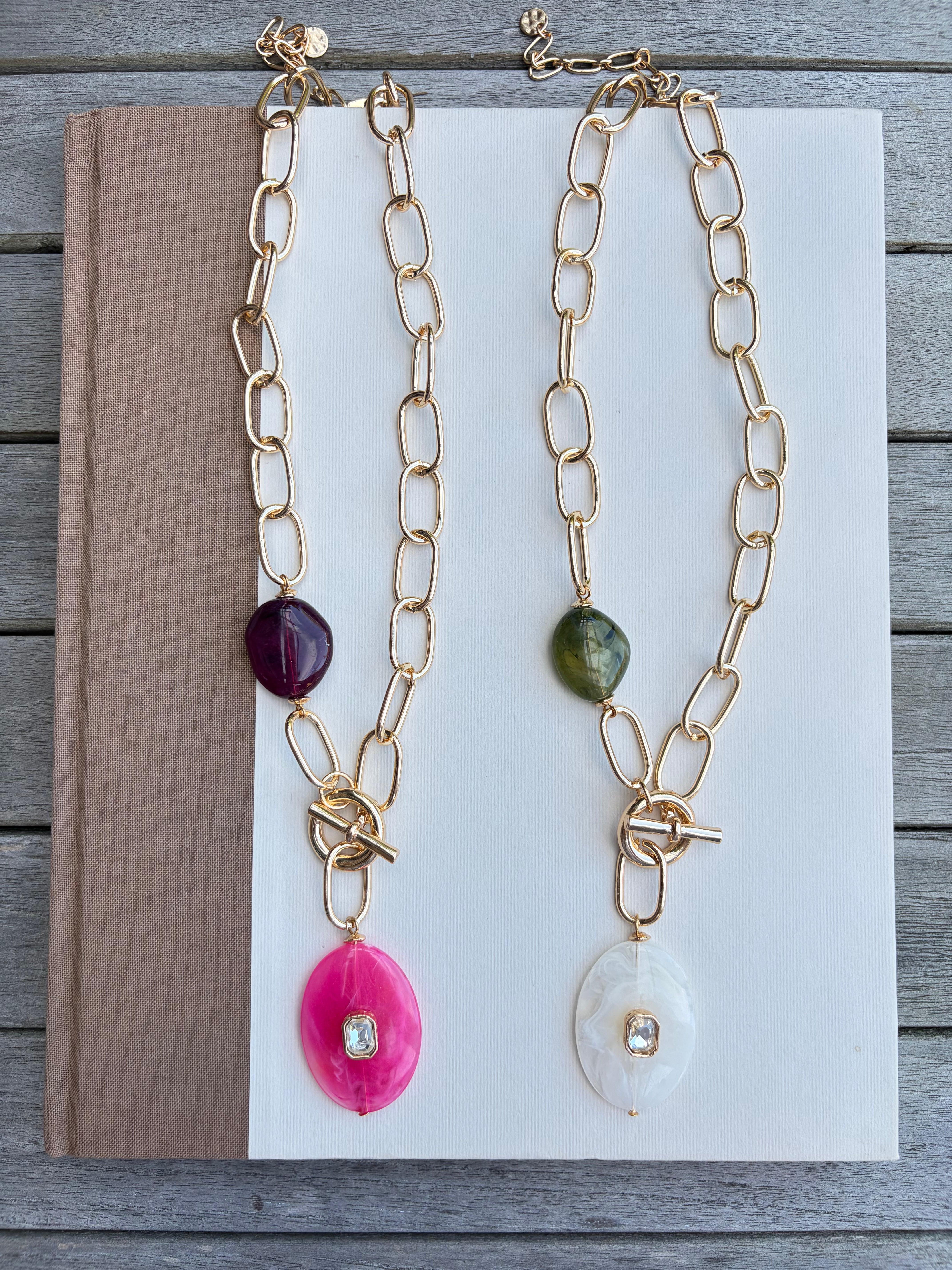 Fuchsia Oval Pendant Lariat Necklace