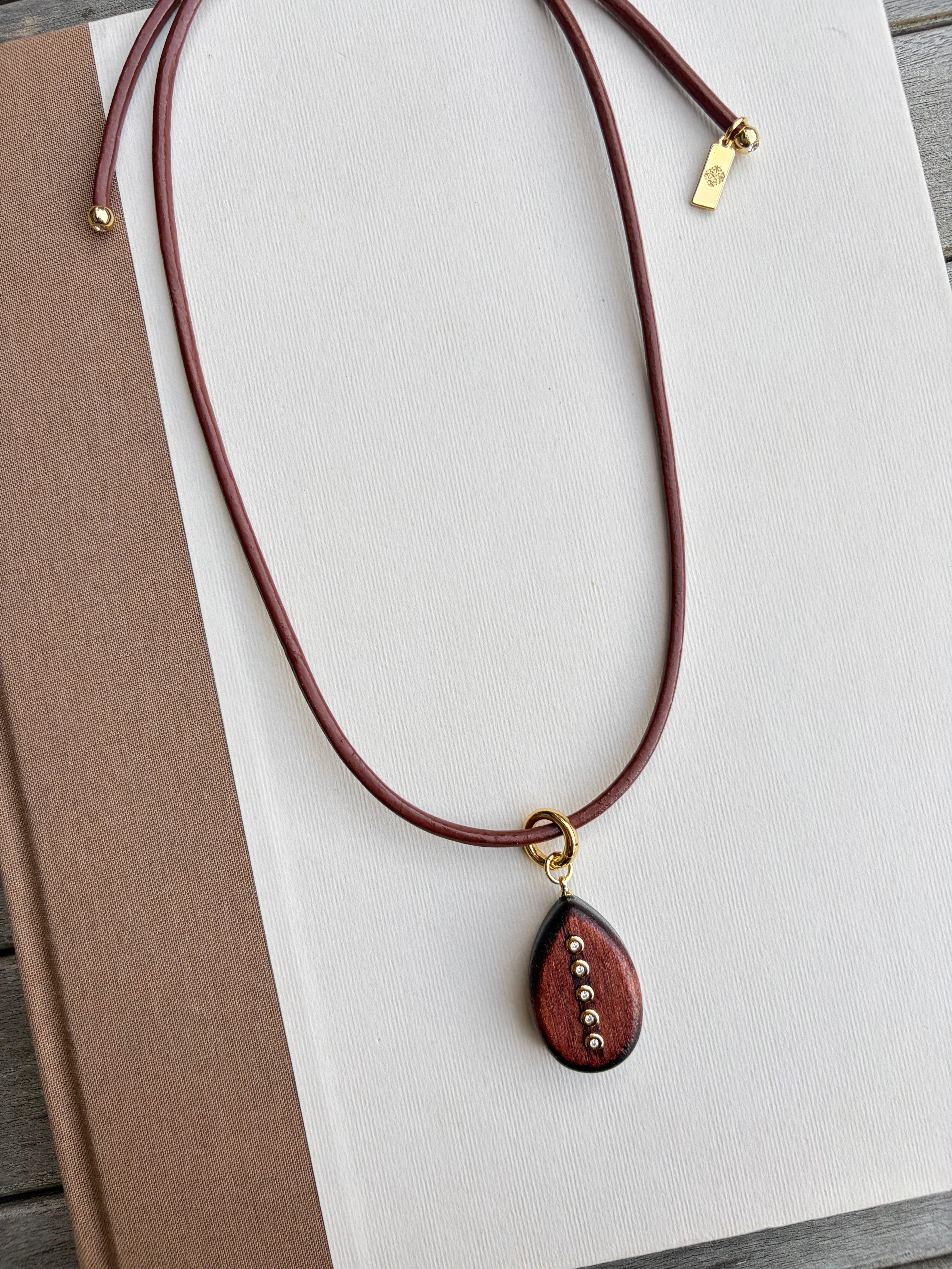 Wooden Dusk Pendant Necklace - Brown