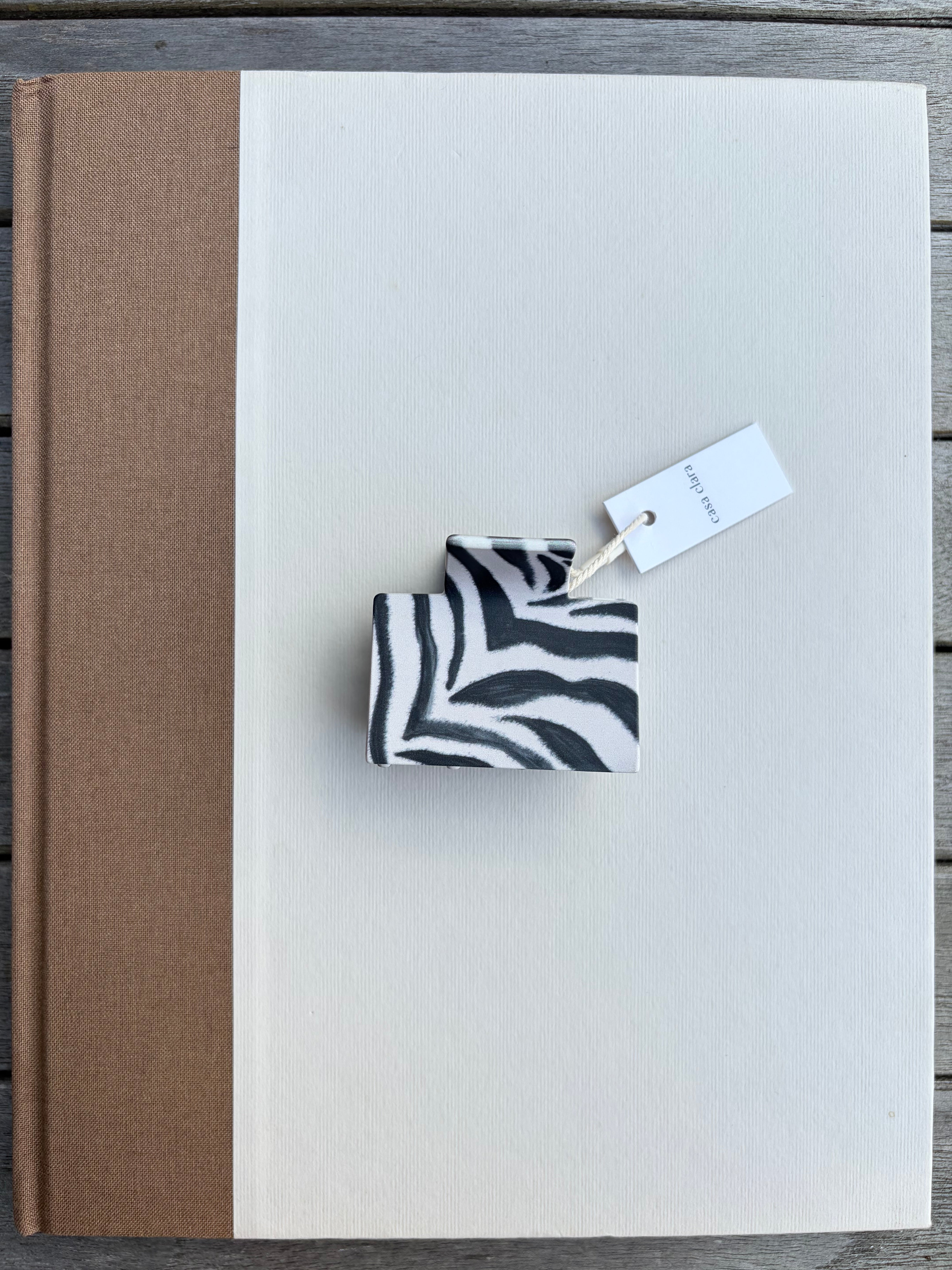 Pia Clip in Zebra