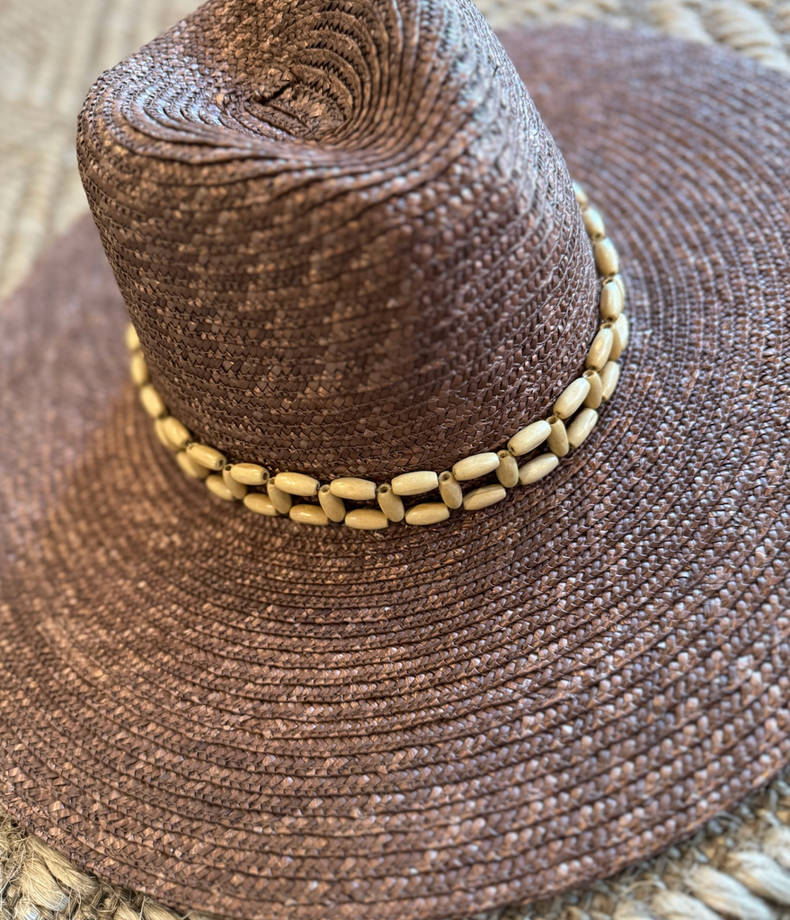 Brown Safari Hat with Natural Accessory