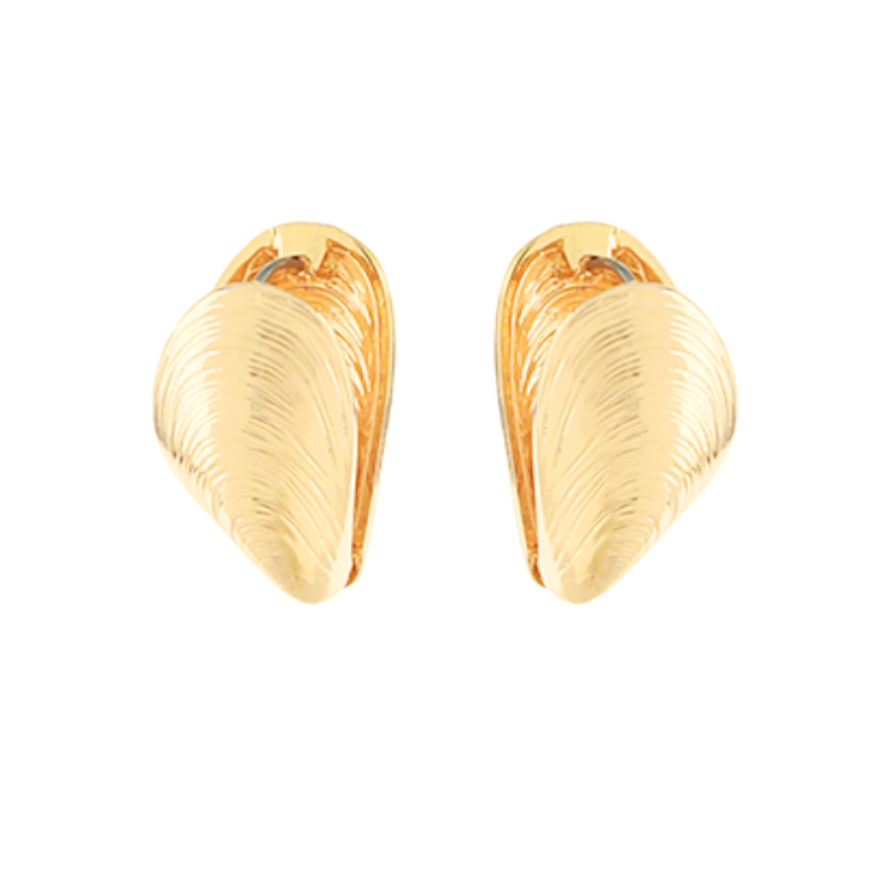 PEEKABOO Textured Mussel Earrings