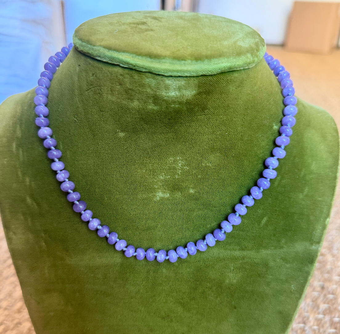 Beaded Necklace with Magnetic Closure Clasp