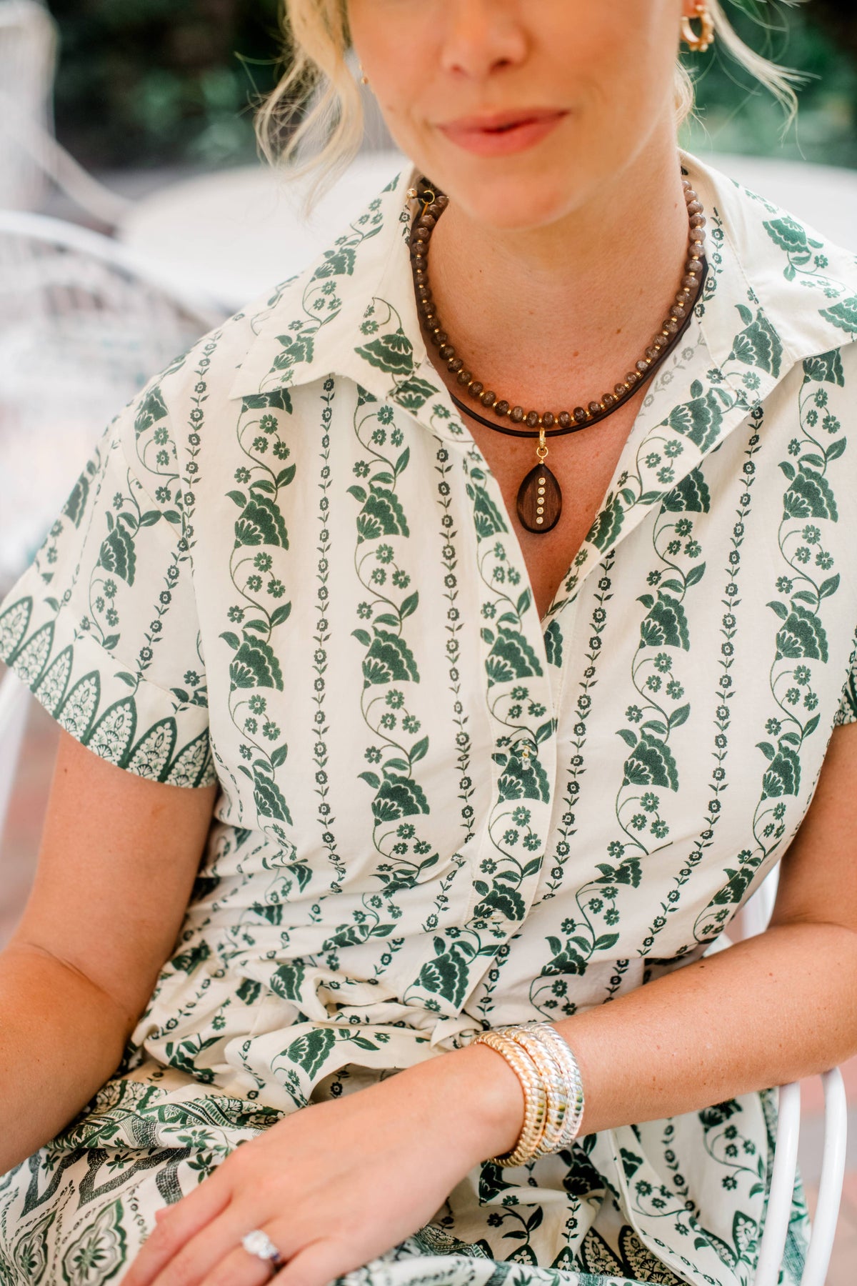Wooden Dusk Pendant Necklace - Brown